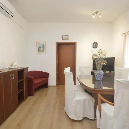 Holiday home Franko 2 - Mdn185 By Interhome Liznjan