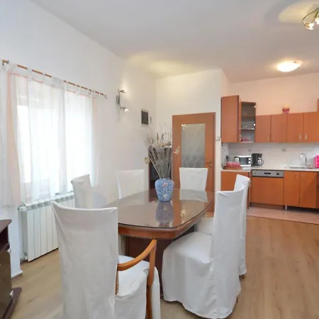 Holiday home Franko 2 - Mdn185 By Interhome Liznjan